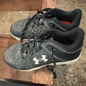 Under Armour Kids Cleats Size 13